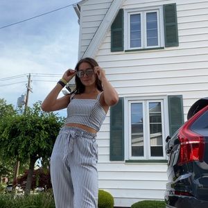 Meet your Posher, Samara